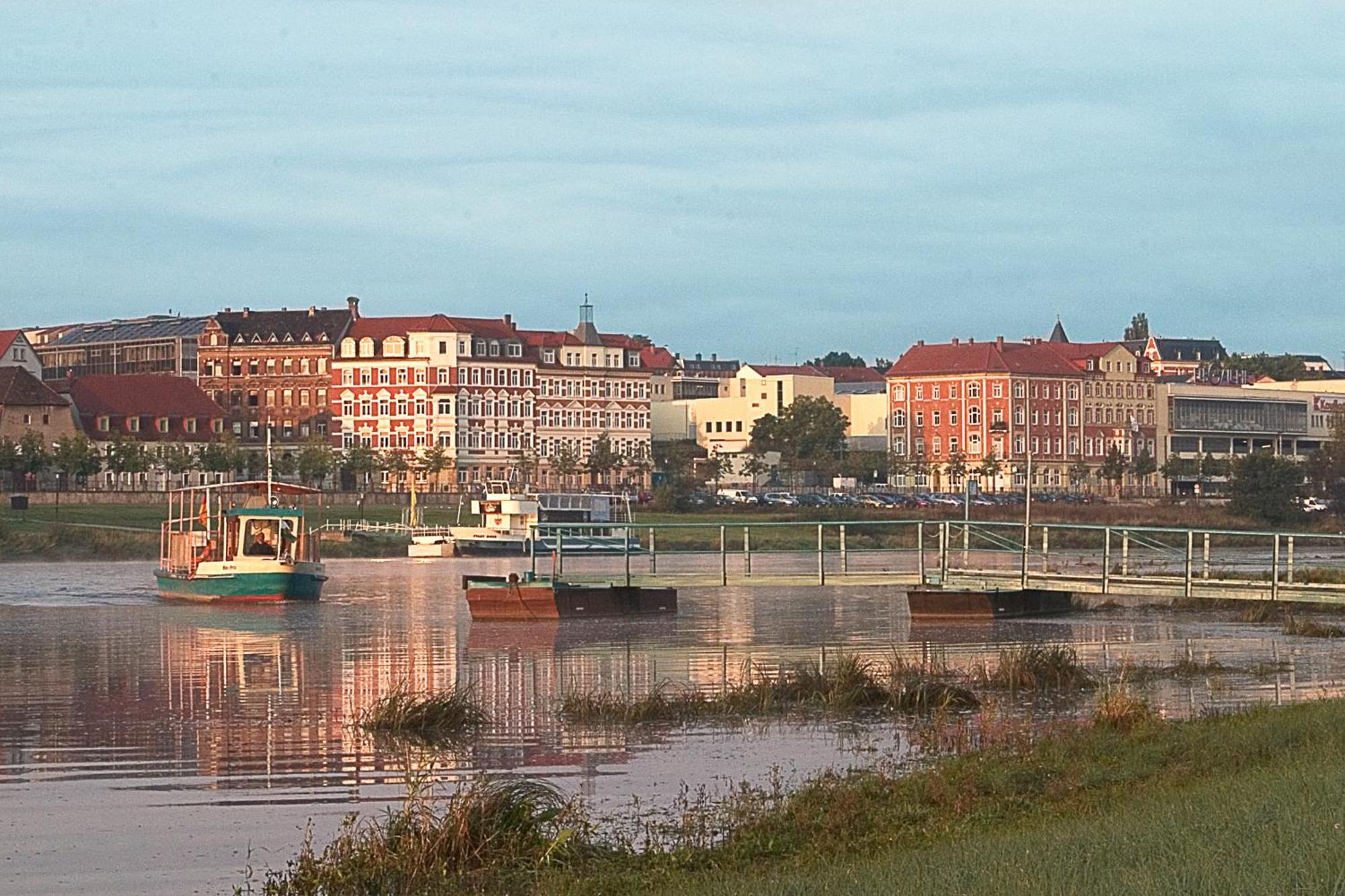 Hotel Mercure Dresden Elbland 4*